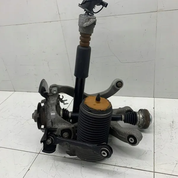 Snodo posteriore destro sospensione Audi A6 C7 4G LIFT 2017 image 2