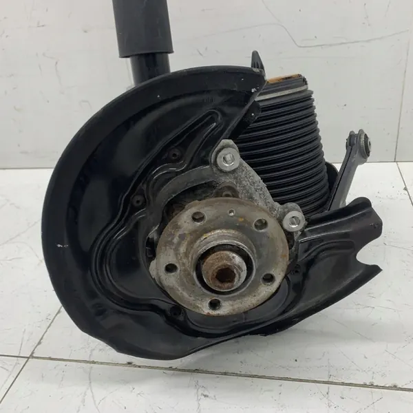 Snodo posteriore destro sospensione Audi A6 C7 4G LIFT 2017 image 4