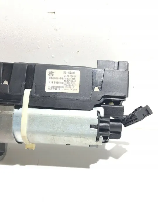 Audi Q7 4L 2008 Actuador Portón OEM 4L0910945 image 4