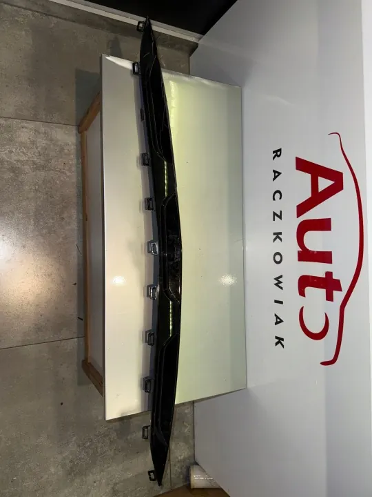 Mercedes GLE Voorbumper Spoiler OEM A1678856703 image 2