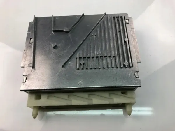 Ordinateur de boîte Volvo OE d'occasion OEM 17642104 image 4