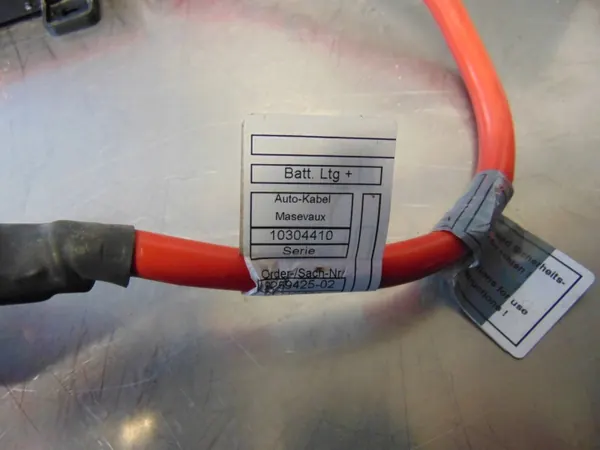 Distribuidor de corrente BMW OEM 922775204 - Usado image 5