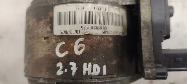 Pompe de suspension Citroen C5 I Lift OEM 9654068680 image 3