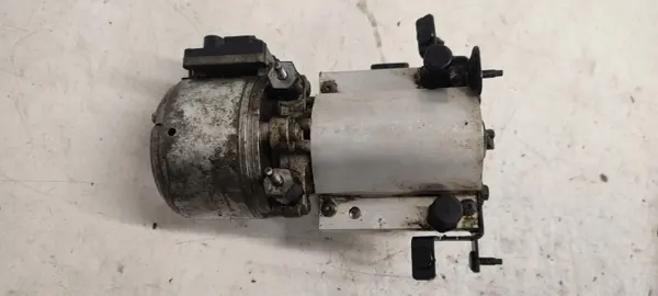 Pompe de suspension Citroen C5 I Lift OEM 9654068680 image 5
