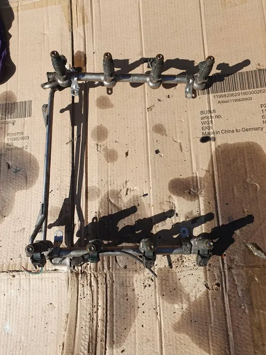 Rampa carburante completa 079133551B VOLKSWAGEN PHAETON 4.2b V8 image 2