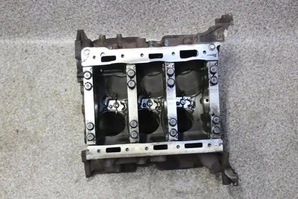 Land Rover Moottorilohko OEM 306DT 9X2Q-6015CC image 9