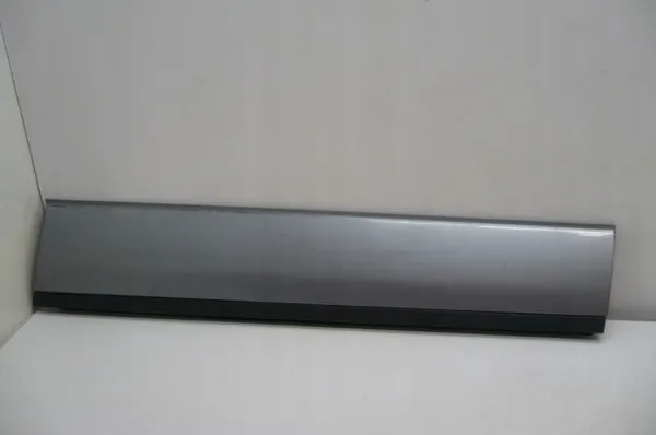 OEM BJ3M-21064BC/PP Höger Framdörrlist image 2