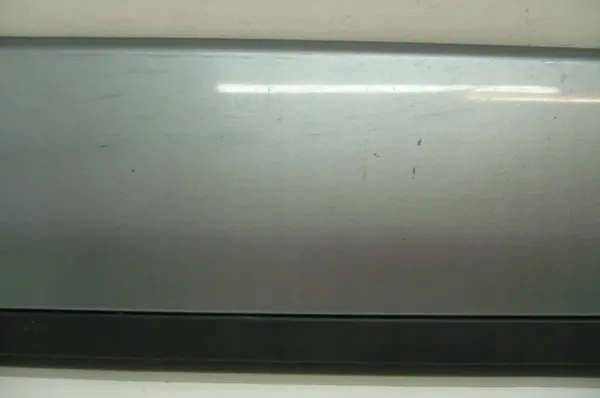 OEM BJ3M-21064BC/PP Höger Framdörrlist image 3