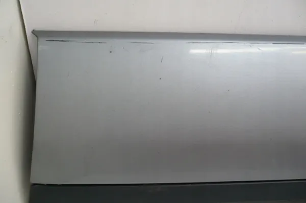 OEM BJ3M-21064BC/PP Höger Framdörrlist image 5