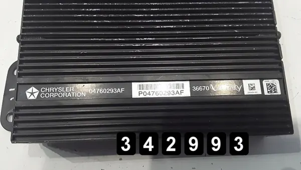 OEM AM-342993 Äänenvahvistin Chrysler 300M 2000 image 3