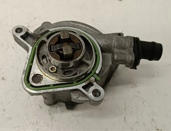 Pompe à vide OEM A2820909800 pour Mercedes W177 image 2