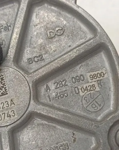 Pompe à vide OEM A2820909800 pour Mercedes W177 image 3