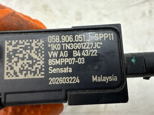 Capteur de pression d'échappement VW GOLF 8 058906051J image 5