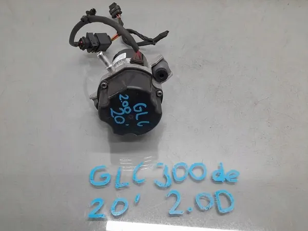 Imupumppu Mercedes GLC W253 X253 2.0 A0004306132 image 2