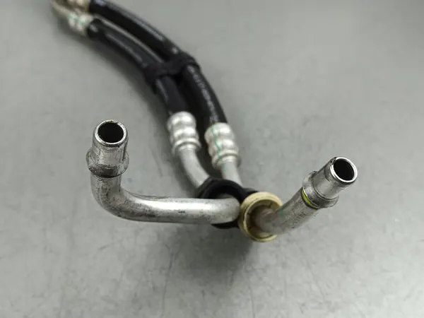 Ligne de refroidissement d'huile Jeep Grand Cherokee WL 2022 image 2