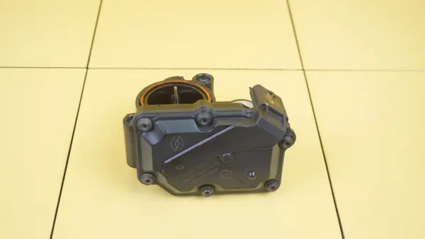 Corps de papillon OEM R9M413 pour Trafic III 1.6 DCI image 4