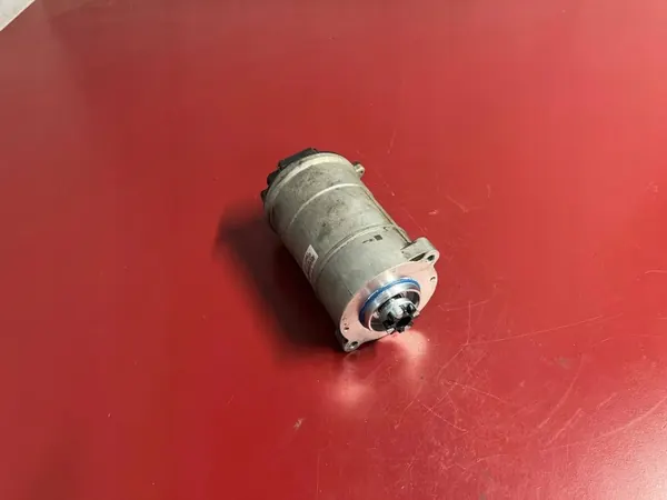 Bomba de direção assistida BMW OEM JJ501004990 - Usado image 2