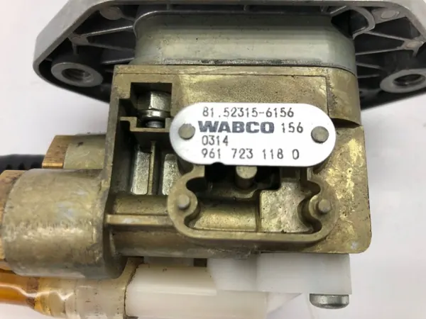 Válvula de travão MAN TGM/TGX/TGS Euro 6 OEM 81523156156 image 3