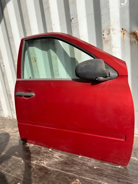 Lada Kalina Framdörr höger OEM 104 - Begagnad image 3
