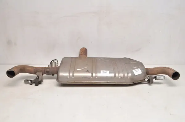 Mercedes A35 AMG Auspufftopf OEM A2474910300 image 2