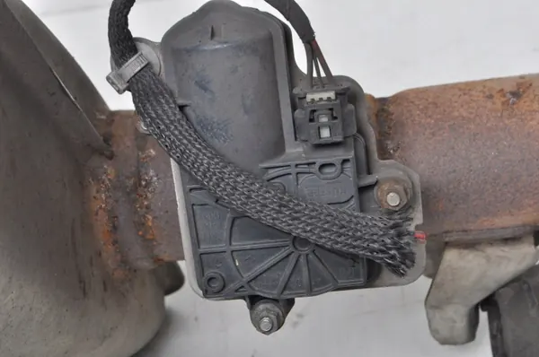 Mercedes A35 AMG Auspufftopf OEM A2474910300 image 9