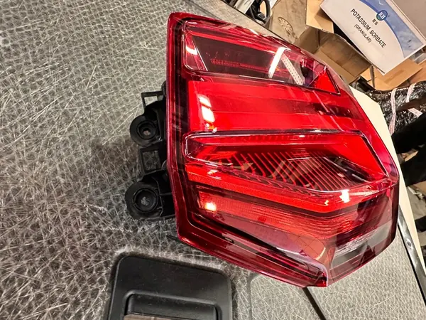 AUDI Q2 81A LIFT 20- Luz trasera derecha LED image 3