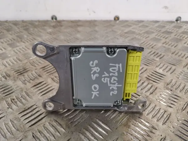 Subaru Airbag-Steuergerät OEM FBZ3665 image 2