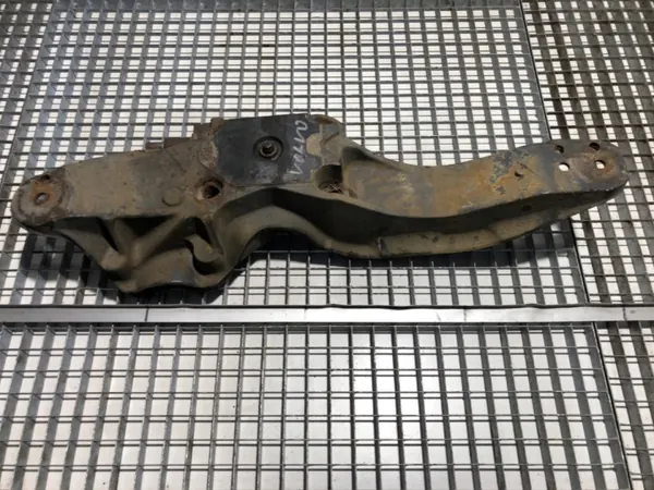 Support de fixation airbag gauche OEM 21196826 Volvo FH II image 2