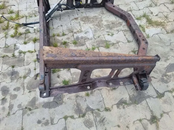 WK OEM Taka-akselin Poikittaispalkki Jeep Grand Cherokee image 5