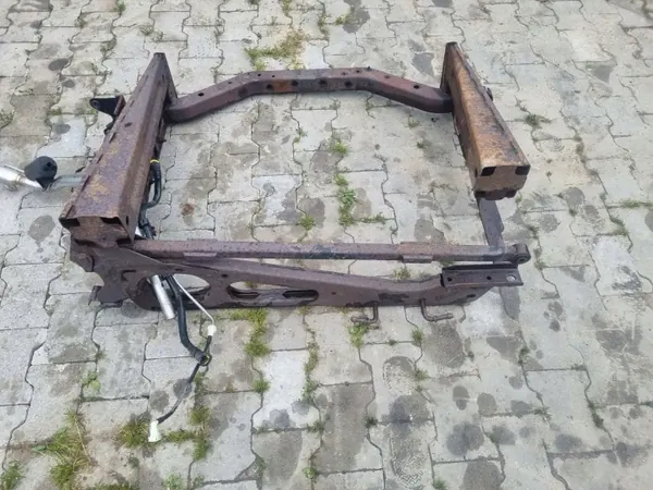 WK OEM Taka-akselin Poikittaispalkki Jeep Grand Cherokee image 6