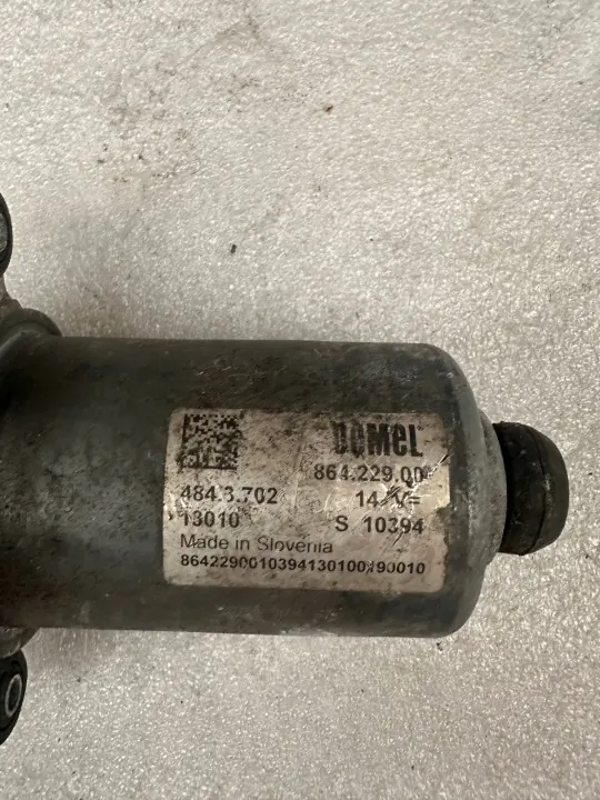 Pompe de servo-frein OEM 1K0612181 pour VW Jetta image 2