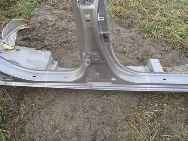Rechte Mittelstütze OEM Kia Ceed I 8Q 06-09 image 4