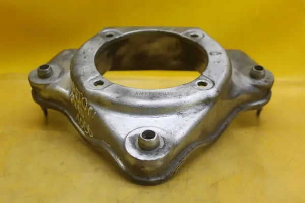 OEM 4E0412383D Etujousimen kiinnike VW Phaetonille image 4