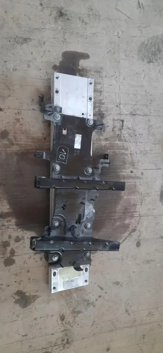 Base de montagem inversor OEM Peugeot 208 II Elétrico image 2