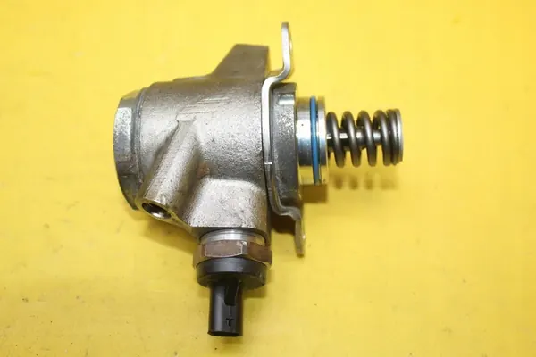 Bränslepumpventil Audi A6 C7 A4 A5 VW Seat 2.8 FSI image 3