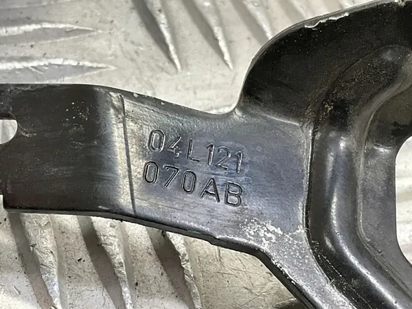 Audi OE vesiputki 04L121070AB image 6