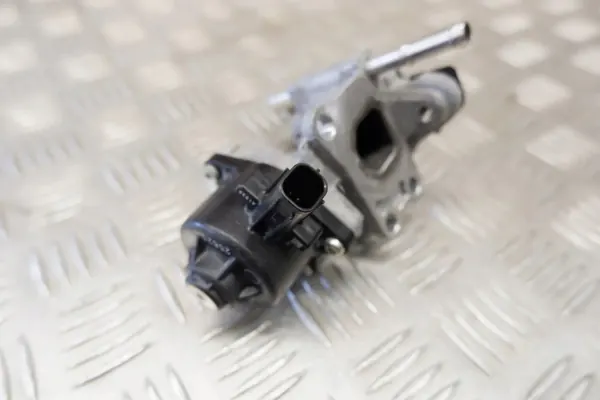 Válvula EGR OEM 2562025040 para Lexus ES 300H Híbrido image 4