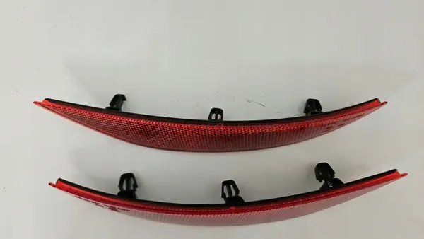 VW Golf 7 Kombi stötfångarreflektor vänster OEM 5G9945105 image 4