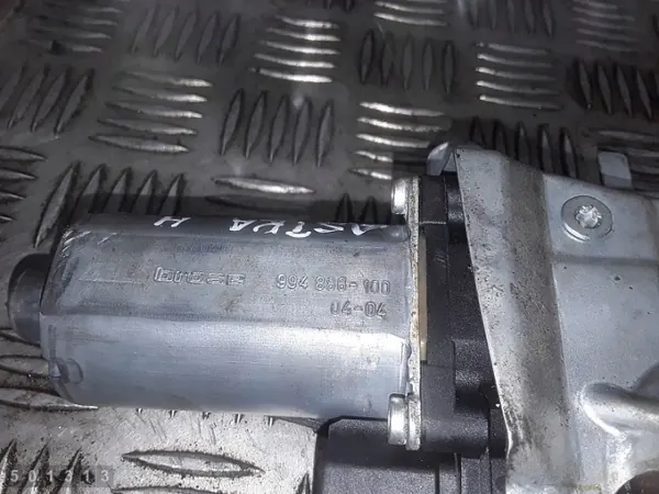 Opel Astra H Raamregelaar OEM a330013100417 image 4