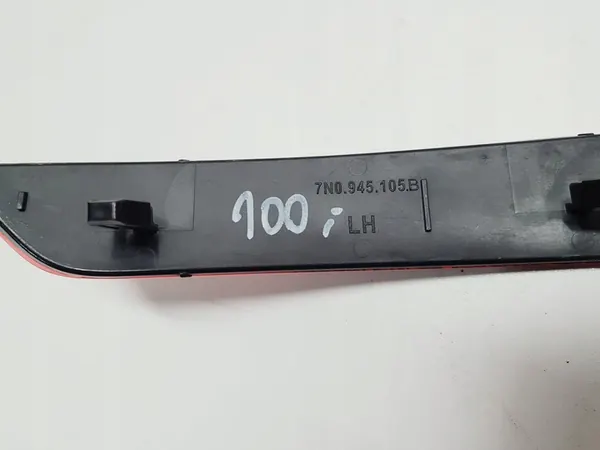 Luz refletora traseira esquerda Volkswagen OE 7N0945105B image 3