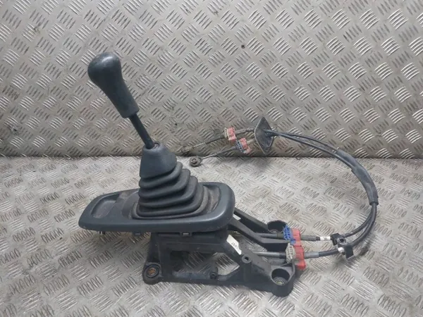 Växelspak OEM 9206741 - Begagnat Skick image 2
