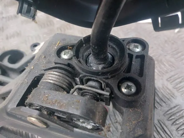 Växelspak OEM 9206741 - Begagnat Skick image 3