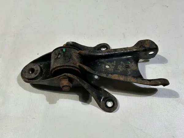 Suporte de montagem de ponte Ford Mustang OEM BR33-5K671-AA image 2