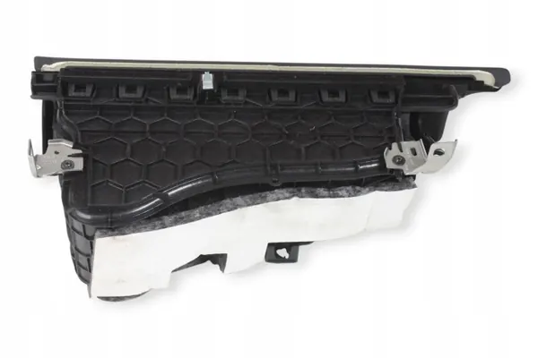 BMW F30/F31 Handschoenenkastdeksel passagier OEM 9228283 image 5