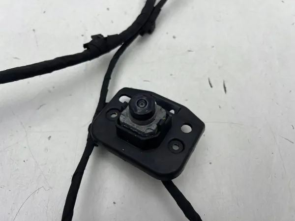 Ford Capri EV Etupuskurin Harja OEM 1EA907819 image 5