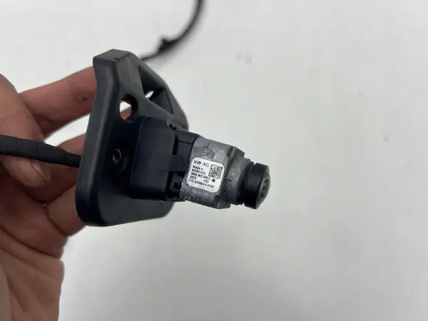 Ford Capri EV Etupuskurin Harja OEM 1EA907819 image 6