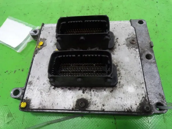 ECU Motor OEM 12571664AU para Opel Vectra C 2.2 image 3