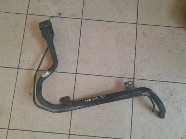 OEM 22925350 Tankvulpijp voor Camaro V 2009-15 image 2