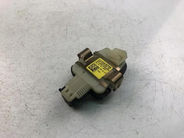 Mercedes S-Klasse W222 Regensensor OEM A2229009706 image 2