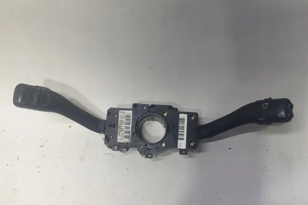 VW PASSAT VARIANT B5 Schakelknop 8L0953513S image 3